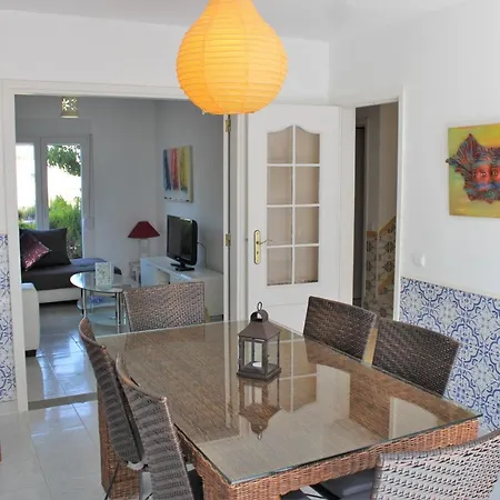 Casa Colorida Vila *