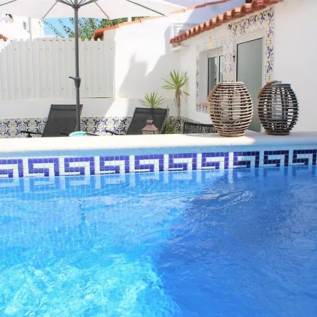 Vila Casa Colorida *