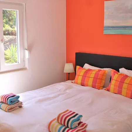 Casa Colorida Villa Porches (Algarve)